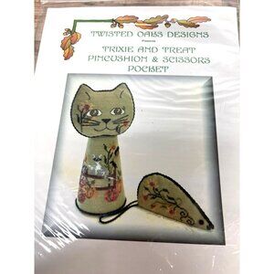 Twisted Oaks Designs Trixie & Treat Pincushion & Scissors Pocket Chart Only